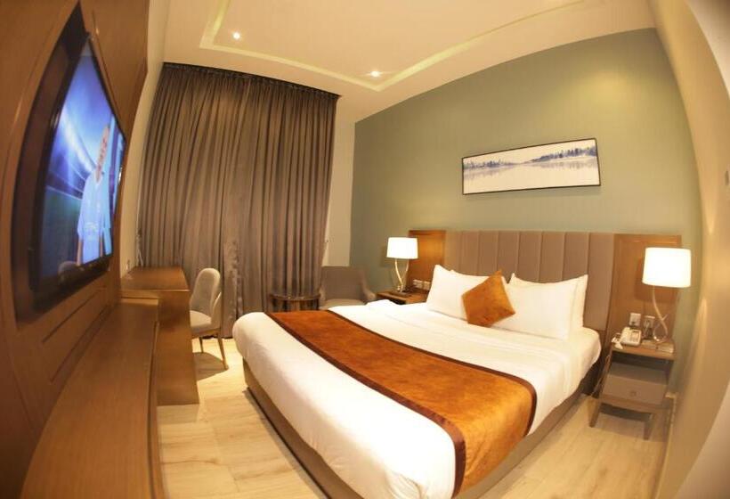 هتل Limeridge Signature