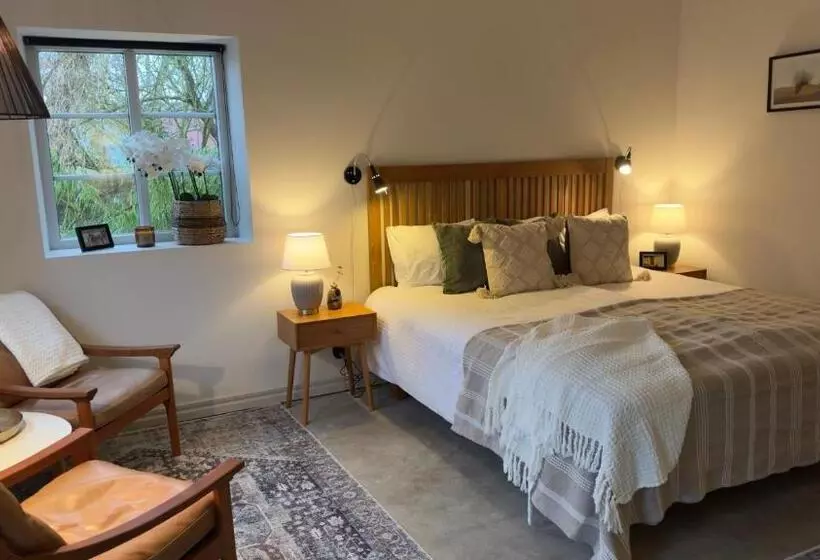 ホテル Wisteria österlen