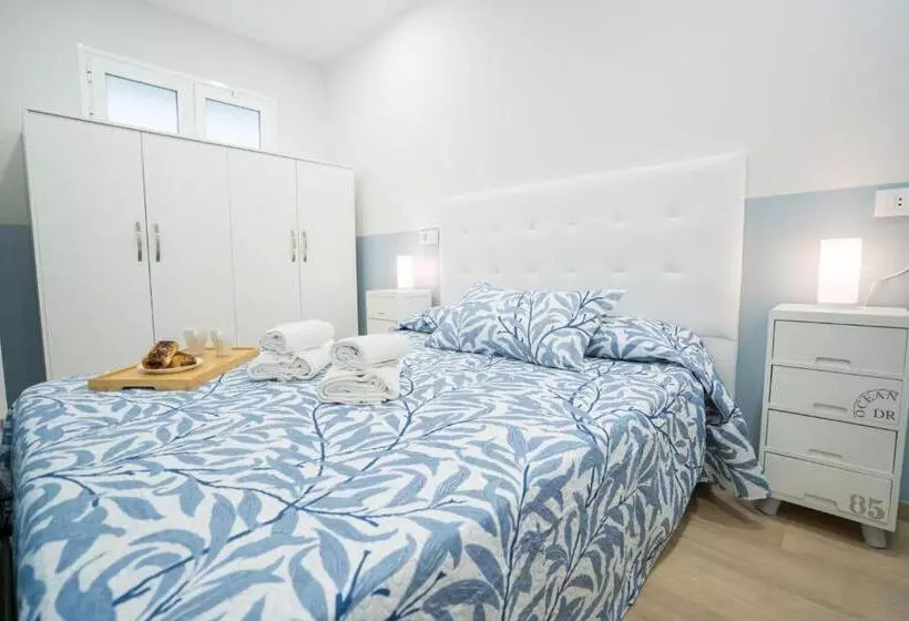 Orlando 85 Complex   Costa Adeje