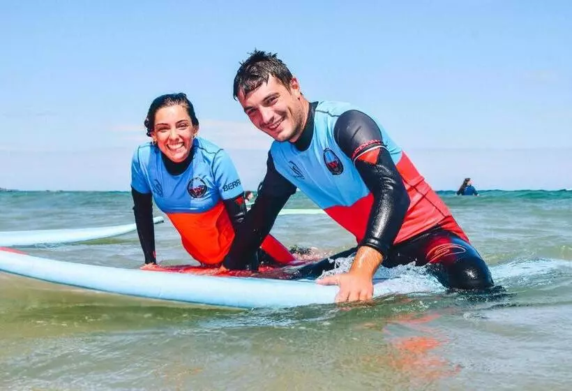 Majatalo Escuela De Surf Waves Sound   Alojamiento Compartido