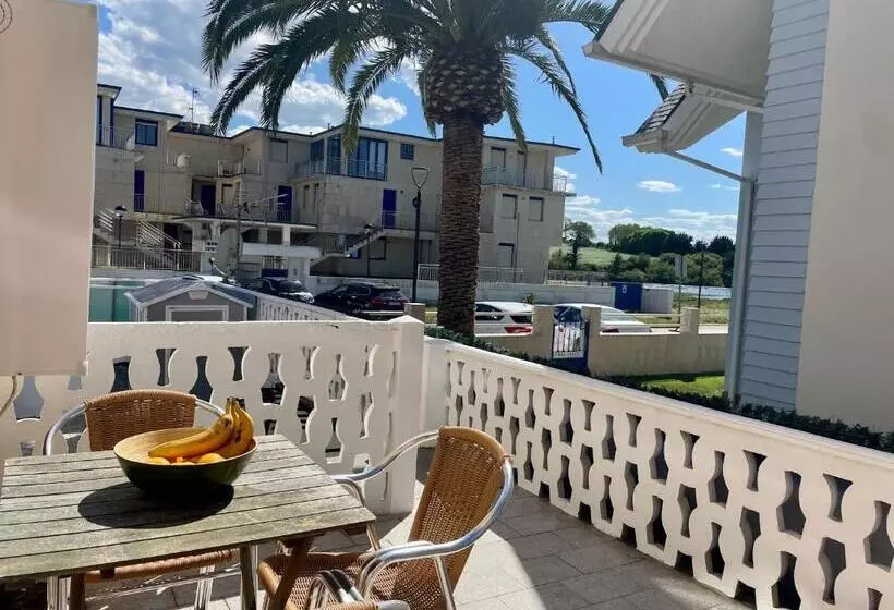 Majatalo Escuela De Surf Waves Sound   Alojamiento Compartido