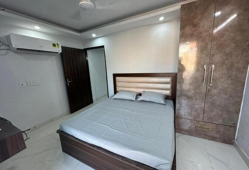 پانسیون Golden Tree