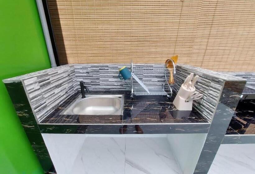 Pensión Sf Homestay