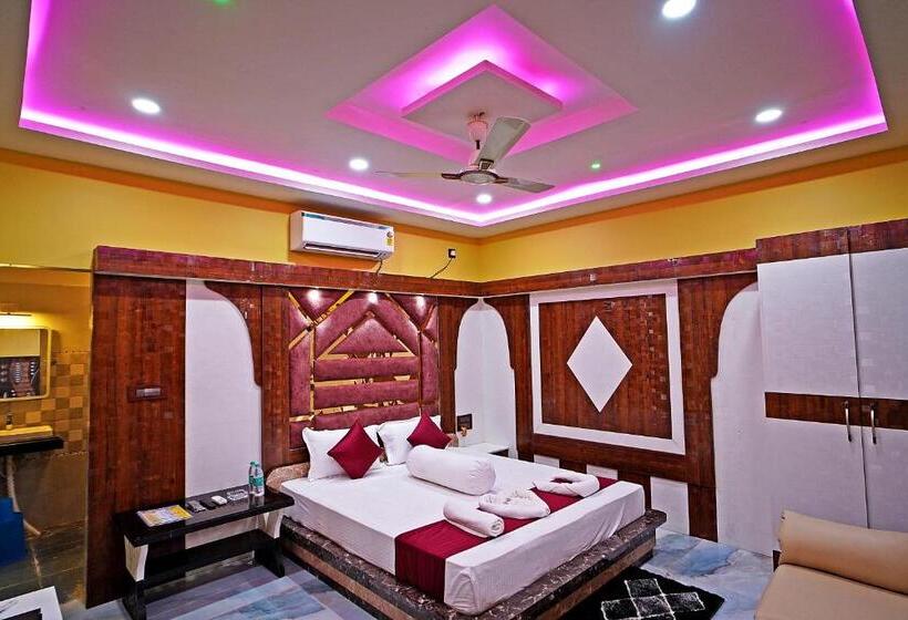 India Beach Resort On Beach