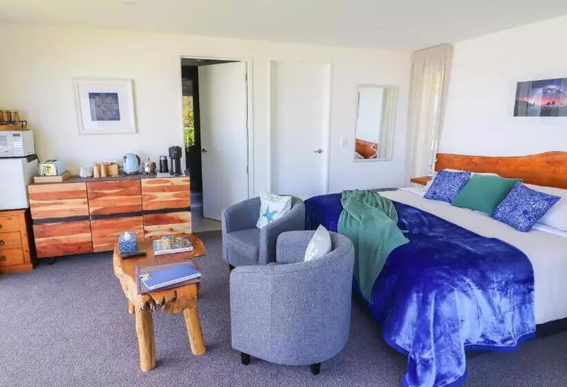 Aamiaismajoitus (B&B) View With A Room Nz   Boutique Beachfront Accommodation On The Great Coast Road