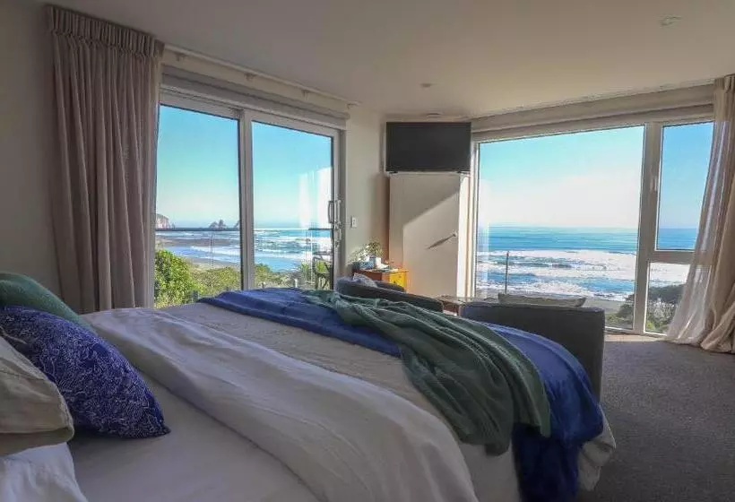 Aamiaismajoitus (B&B) View With A Room Nz   Boutique Beachfront Accommodation On The Great Coast Road