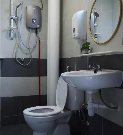 D Elegant Suite   Emerald Avenue