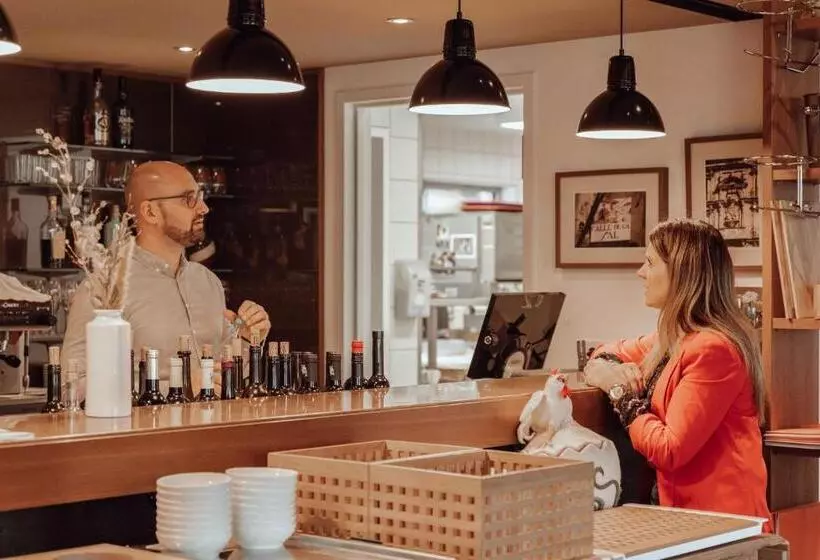 Encanto Hotel Restaurant