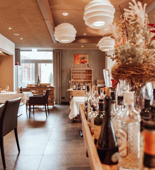 Encanto Hotel Restaurant