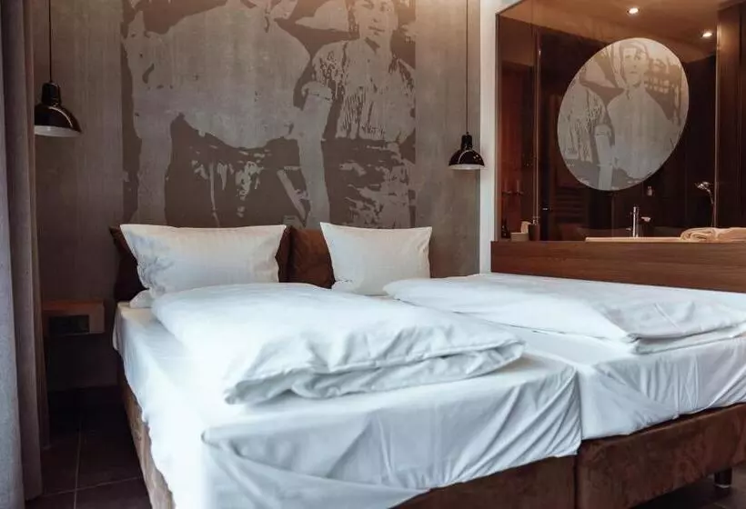 Encanto Hotel Restaurant