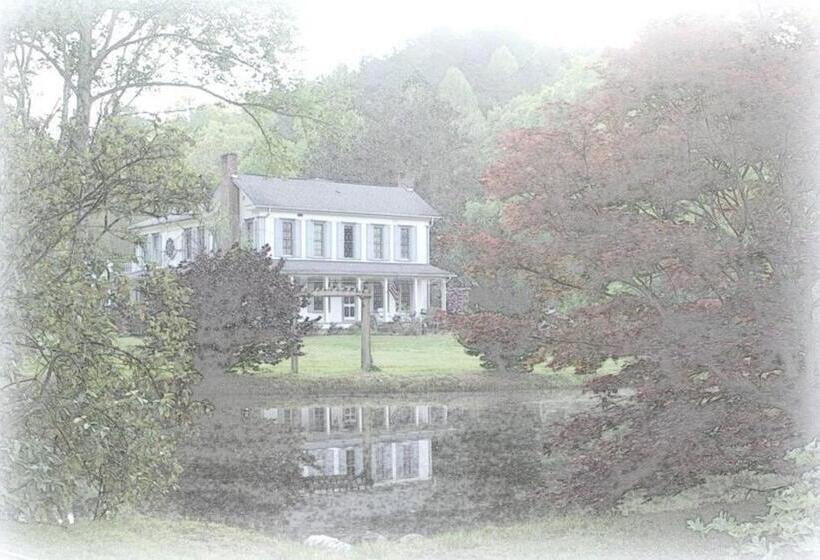 Historic Seaton Springs Farm B&b M Seaton Queen Room With Private Bath Down The Hall