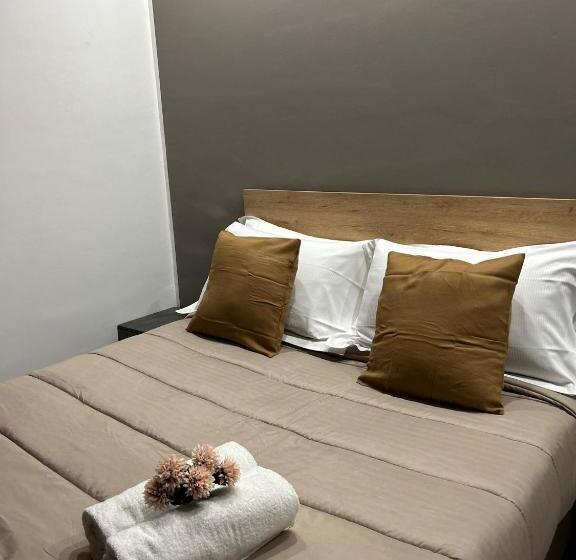 בית מלון כפרי Crisvan