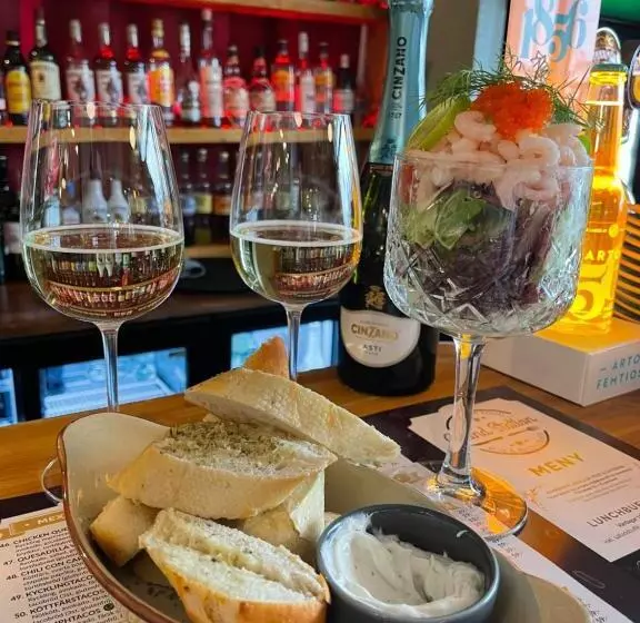 ホテル Grand Station Restaurant & Rum