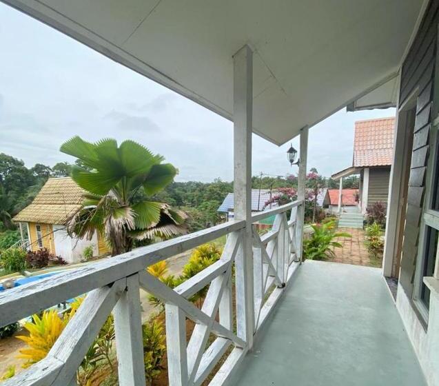 Hotel Kurau Stone Chalet