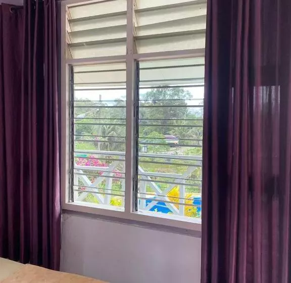 Hotelli Kurau Stone Chalet