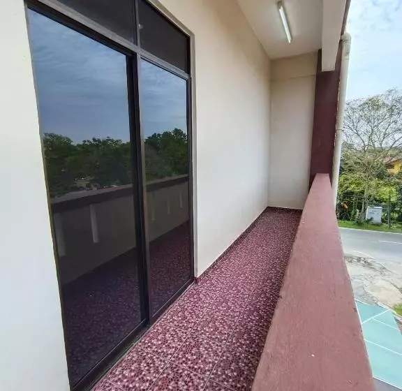 Hotelli Oyo 90868 Oba