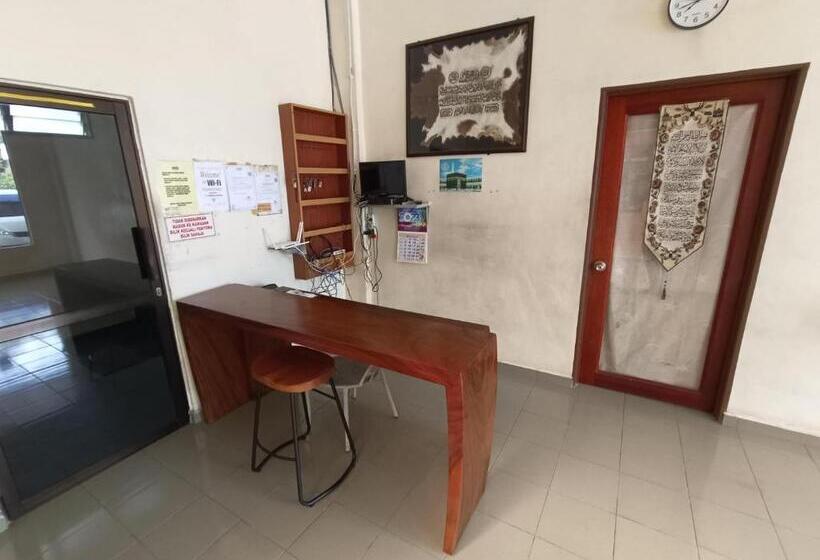 בית מלון כפרי Oyo 90868 Oba