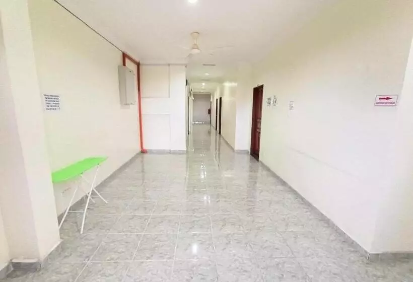 Hotelli Oyo 90868 Oba