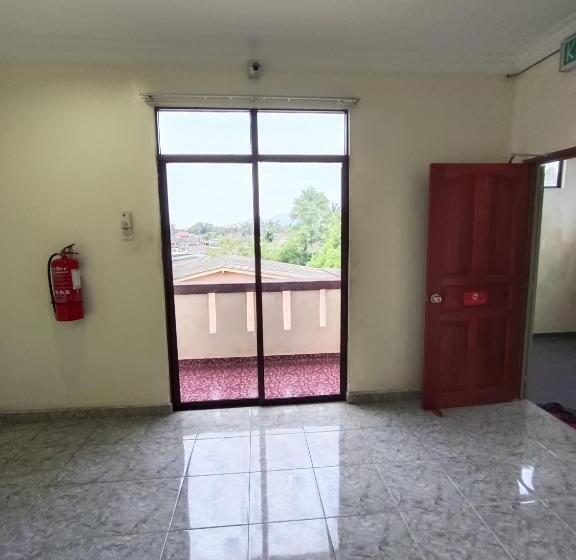 בית מלון כפרי Oyo 90868 Oba