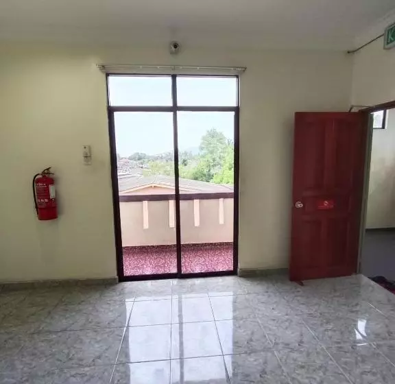 Hotelli Oyo 90868 Oba