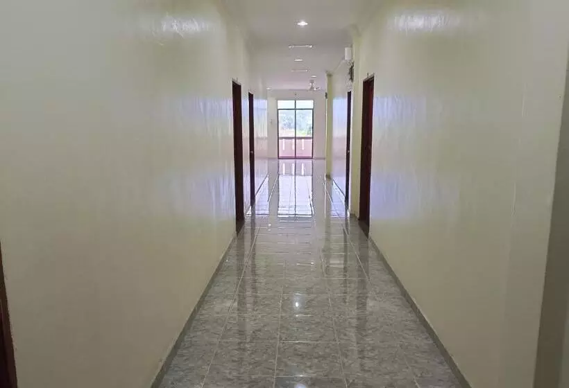 Hotelli Oyo 90868 Oba