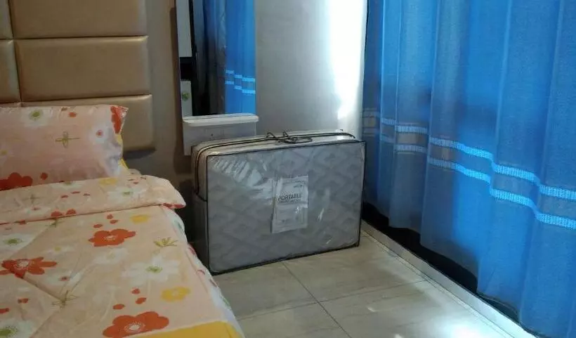 ホテル Pintarman Service Aprtment @ The Stirling Suites
