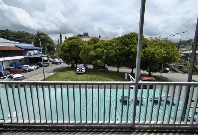 Hotelli Suria Paradise Lodge