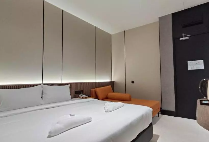 ホテル Urban Inn, Serai Wangi