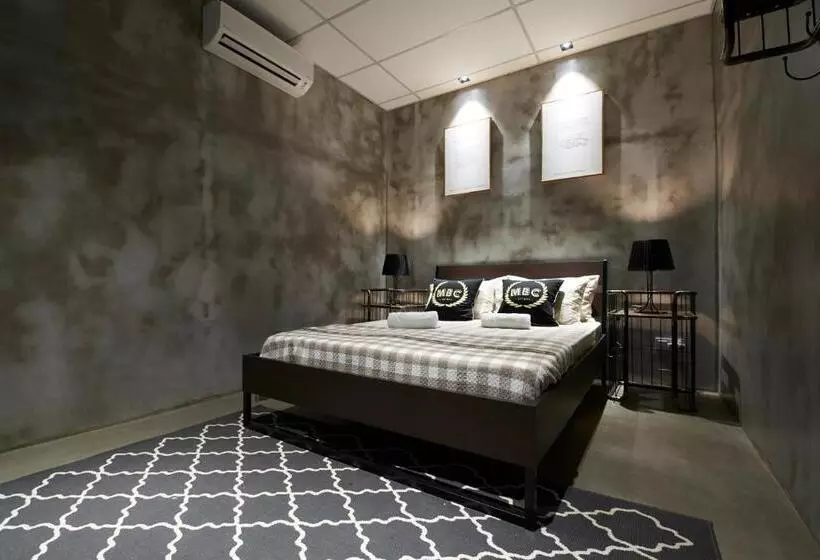 M Stay Hostel