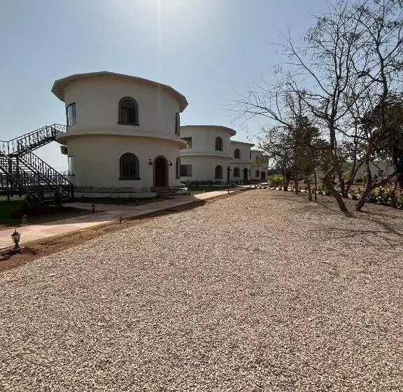 Narwar Lakefront Resort