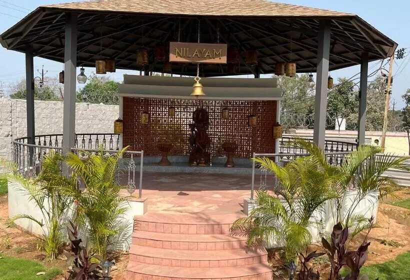 Narwar Lakefront Resort