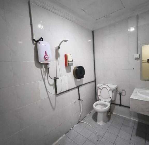 Oyo 90895 Hotel Ikia