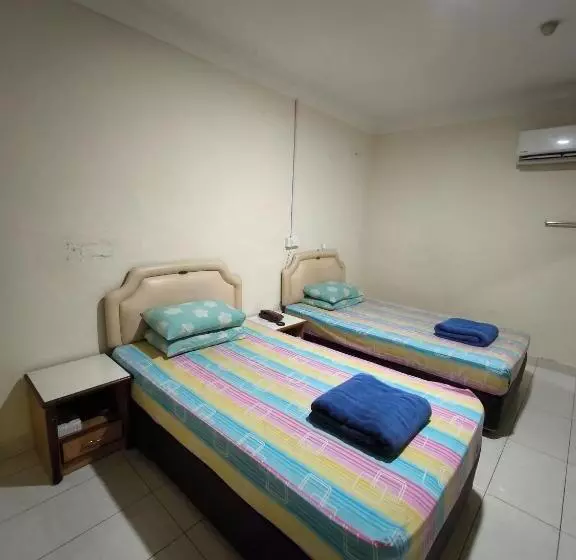 Oyo 90895 Hotel Ikia