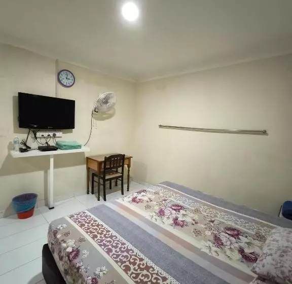 Oyo 90895 Hotel Ikia