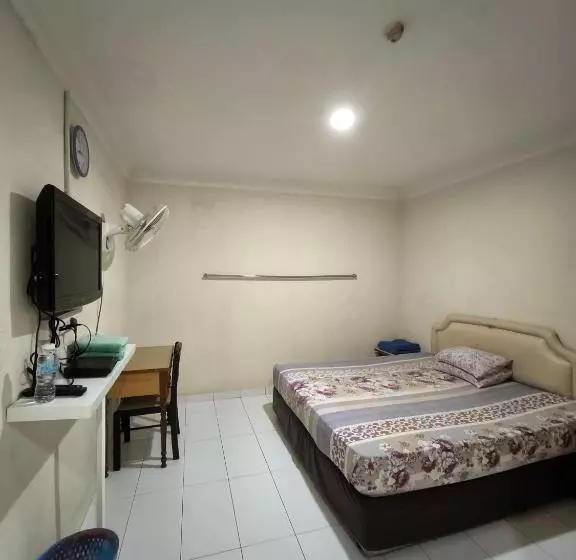 Oyo 90895 Hotel Ikia