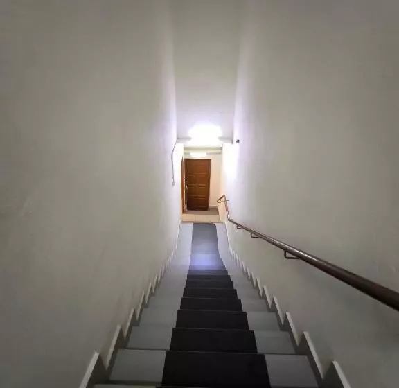 Oyo 90895 Hotel Ikia