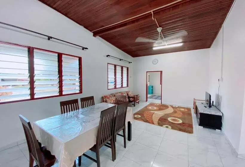 ペンション Roomstay Mok House   Unit 2