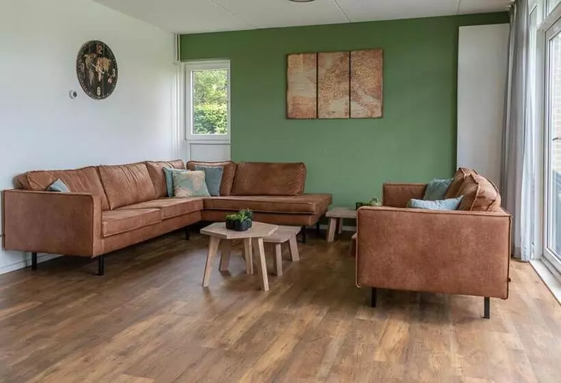 リゾートホテル Summio Vakantiepark Emslandermeer