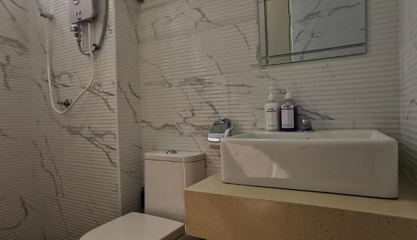 Mykeythe Quartz A 06 03a Melaka City