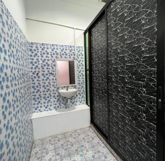 فندق صغير Mj Inn