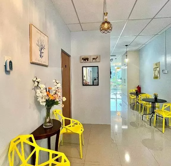 ユースホステル Najzara