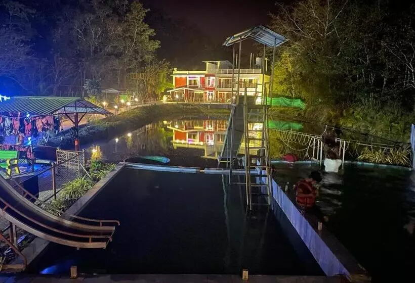 ホテル Dandeli Kingfisher Lake View Resort