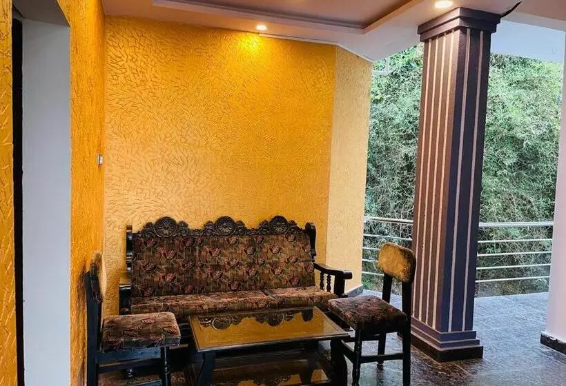 ホテル Dandeli Kingfisher Lake View Resort