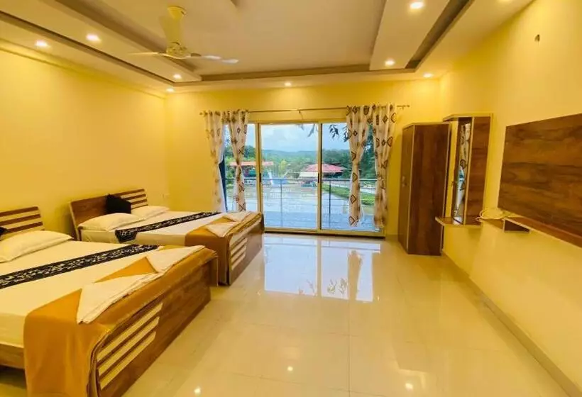 ホテル Dandeli Kingfisher Lake View Resort