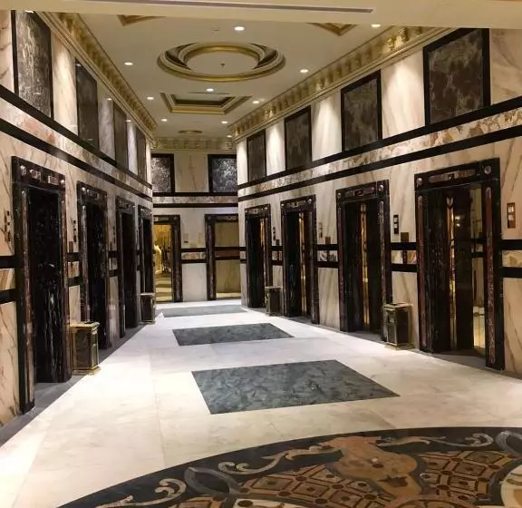 ホテル Emaar Forum