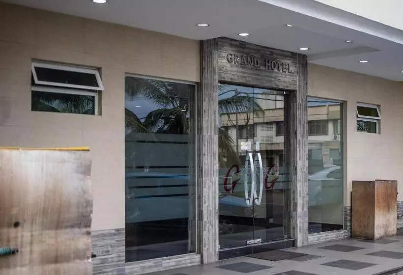 Hotelli Grand