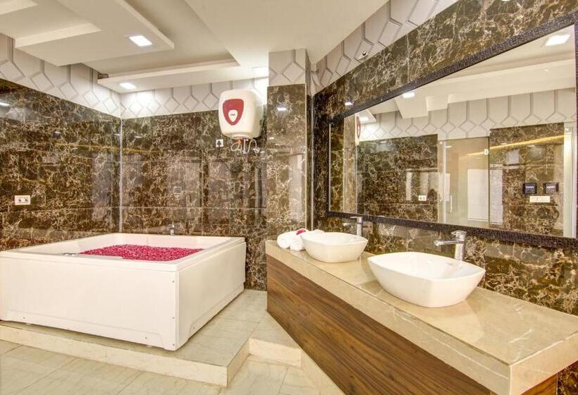 Hotel Park Tree Igi Airport By Unit Of Prithvi Palace