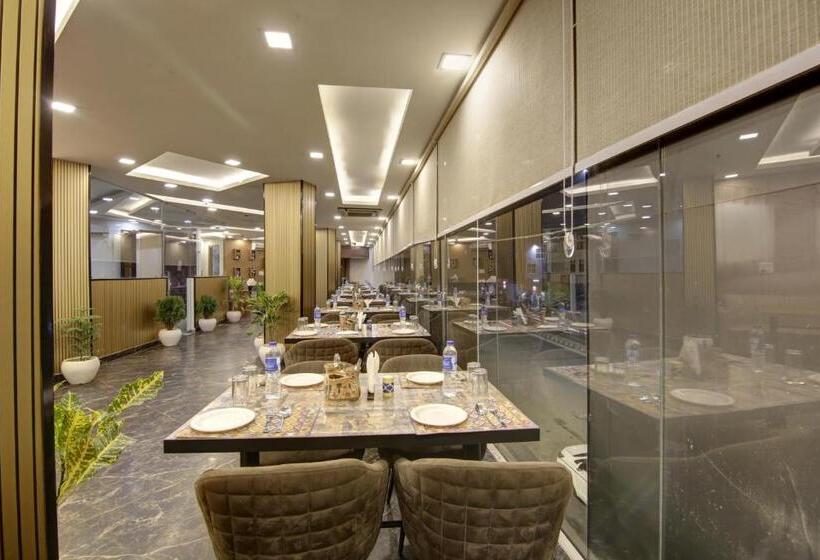 Hotel Park Tree Igi Airport By Unit Of Prithvi Palace