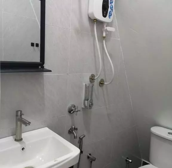 Hotelli Red Triangle Cottage Roomstay