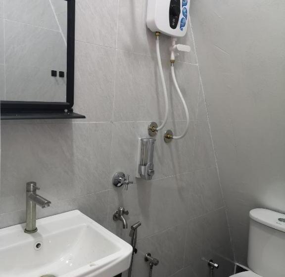 Hotel Red Triangle Cottage Roomstay